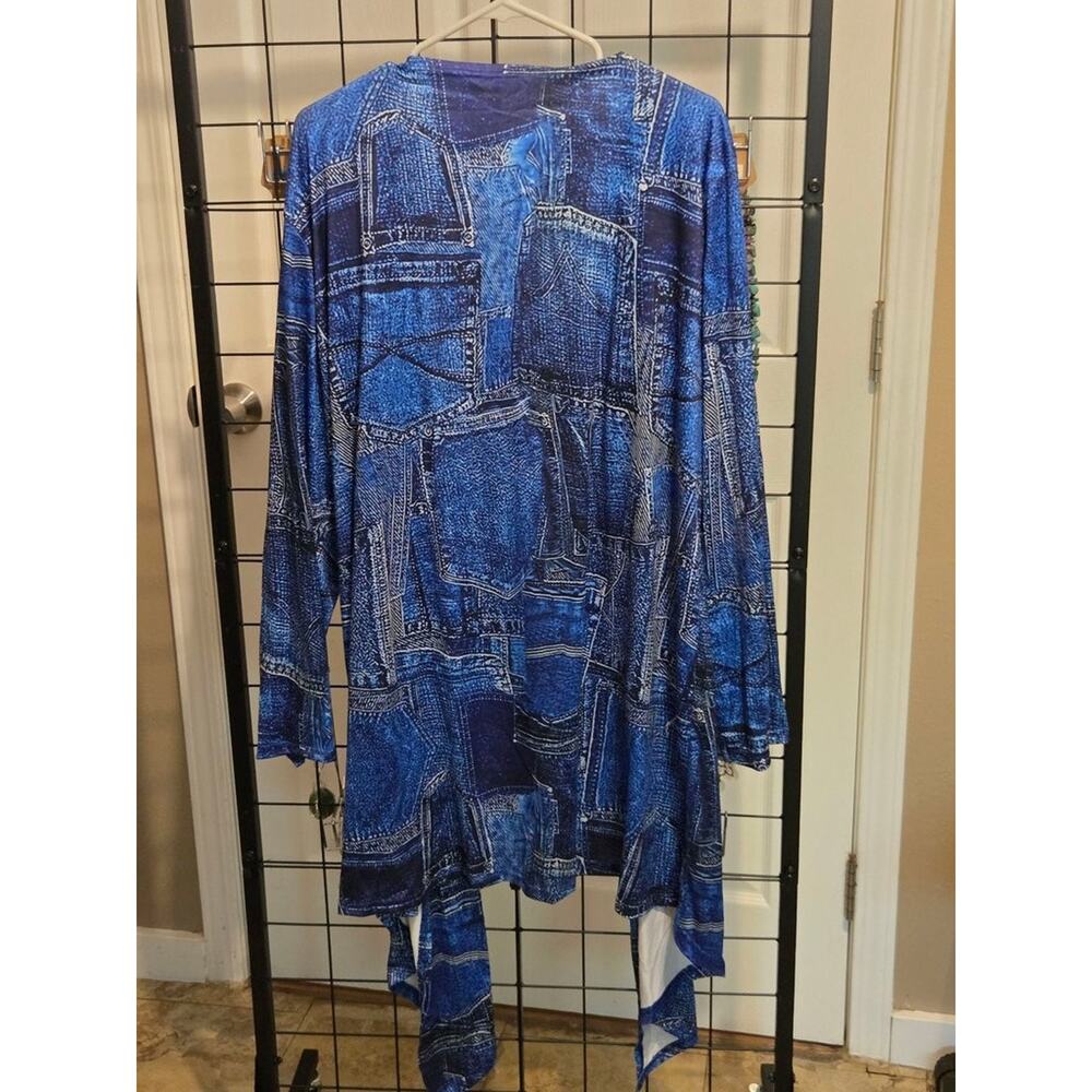 Plus Size Blue Patterned Open Front Cardigan - Picture 3 of 3